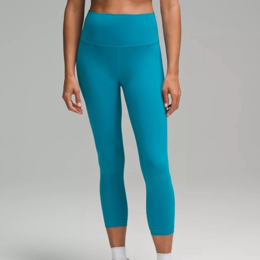 Lululemon wunder train cropped